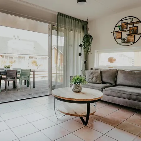 Hébergement de vacances 3 Bedroom Beautiful In *